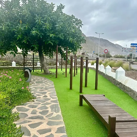El Submarino Coastal Apartament